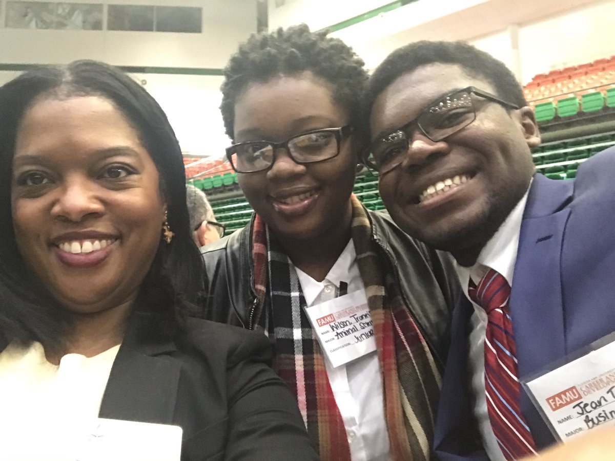 JCPSRecruits's tweet photo. The @JCPSKY HR team is committed to ensuring we have a diverse workforce that reflects the diversity of our students. We connected with over 60 minority candidates at the @FAMU_1887 #careerfair today. @dporterJCPS @jdm1906 #vision2020 #Strategy3.1.3 @draimeegreen https://t.co/Ex52E9nAaM