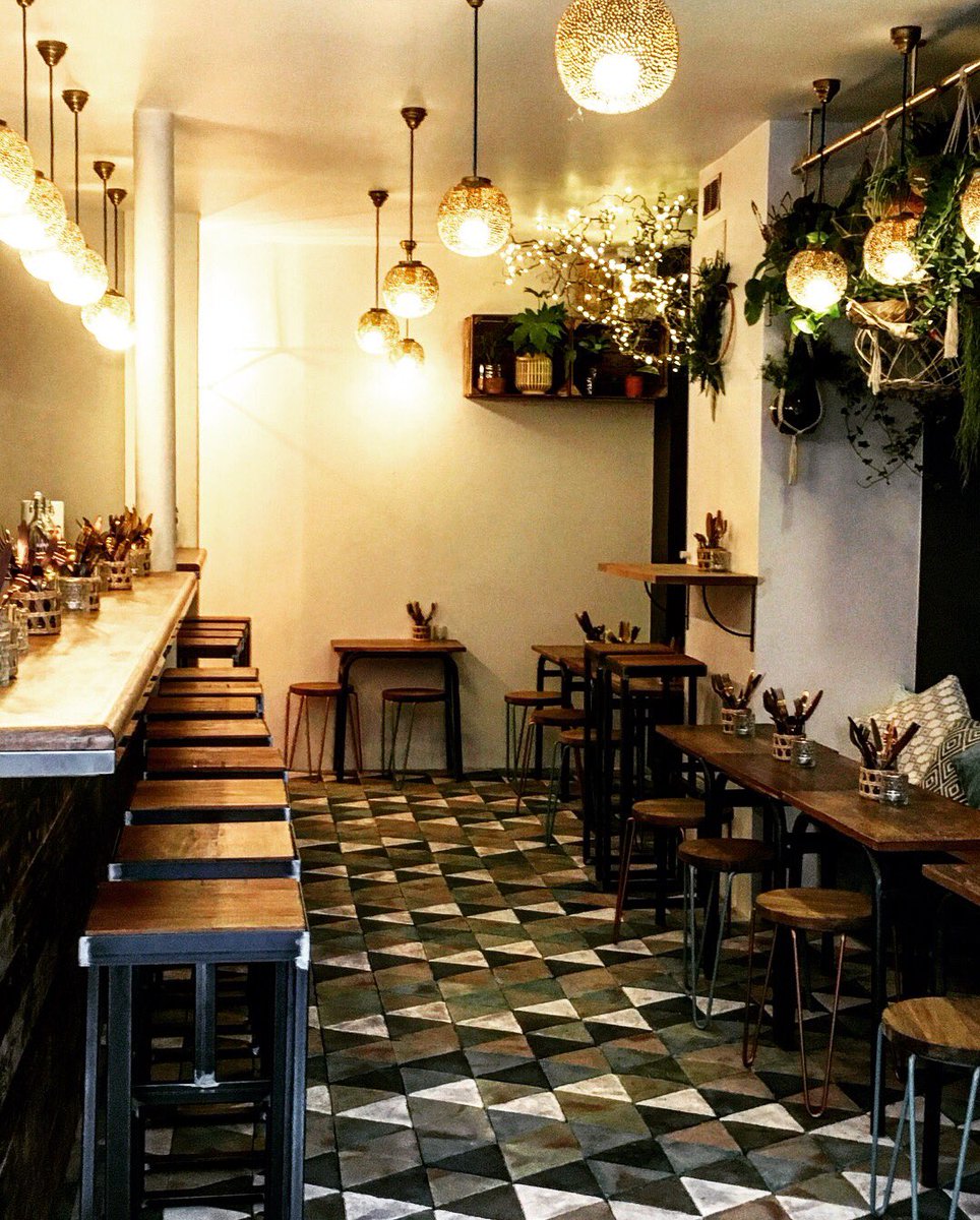 Les_Commeres_'s tweet photo. Le début d'une aventure 🙂#lescommeres #letsgo https://t.co/SYqZ63ZRhX