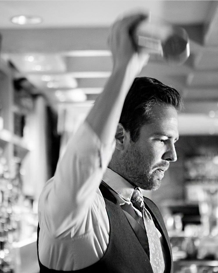 The FireRock Lounge has the coolest staff out there! Click the link below to find out why 🍸🙌

whistlertastingtours.com/whistlerdining…