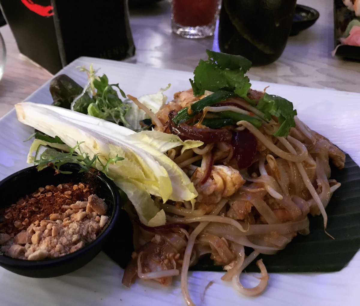 Char Siu Bao, Dragon Rolls &amp; Pad Thai @ Sakana @23PeterStreet 😍😍😍