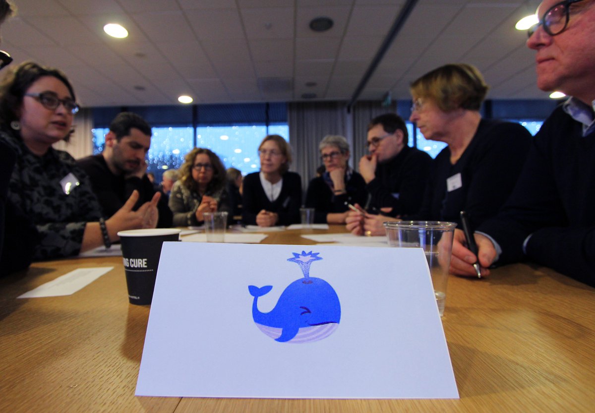 Och så var SRQ:s Registerdag över för i år. På bilden diskuterar blåvalsgruppen registerkvalitet intensivt. Nya tag och nya diskussioner i morgon när SRF:s Riktlinjedag äger rum! 💪 #reumatologi #svenskreumatologi #kvalitetsregister