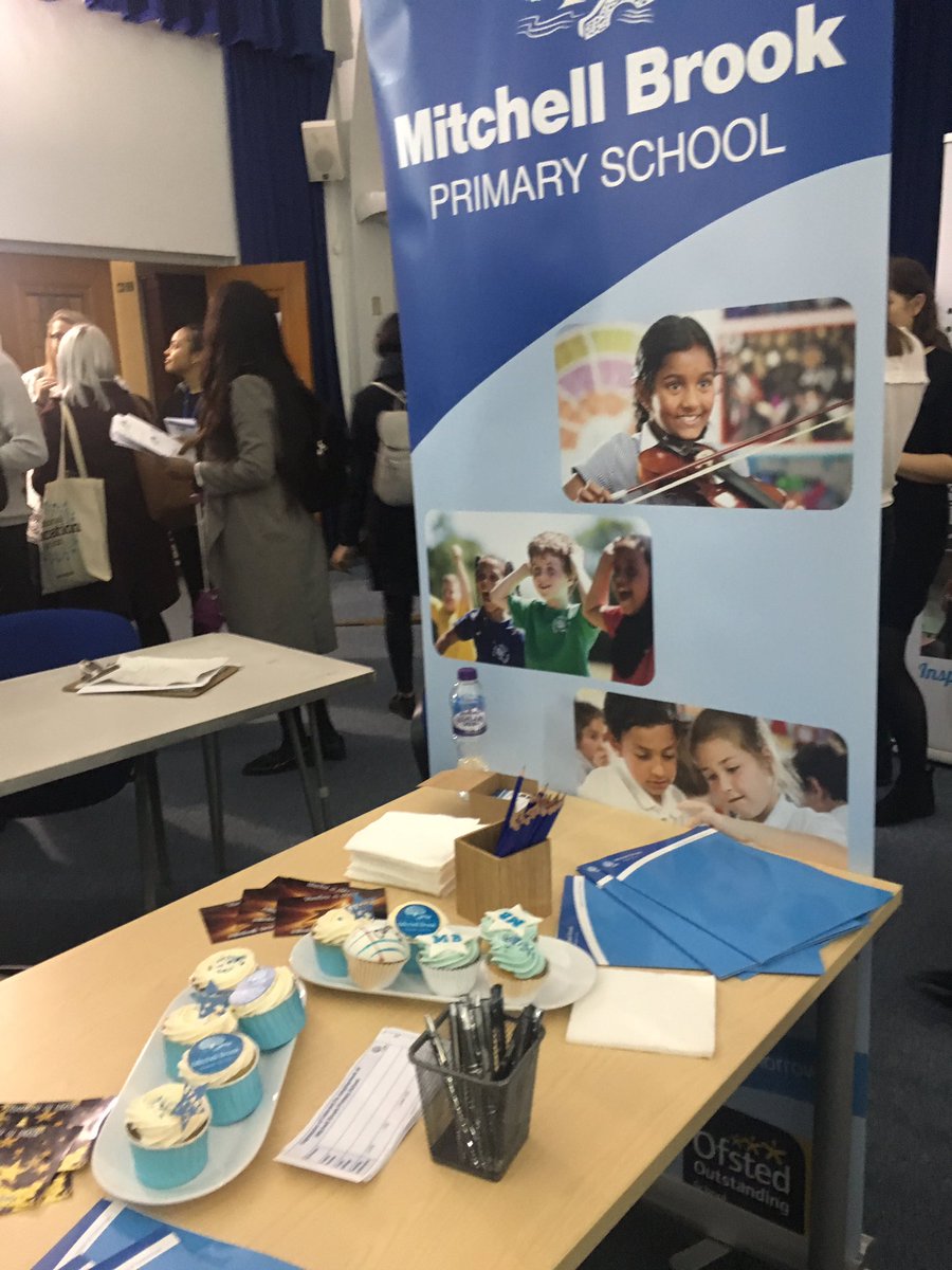 MBrookprimary's tweet photo. Great #nqt networking event @RoehamptonUni  today. Looking for top quality #teachers! #MBstars #nqtrecruitment #teachingjobs https://t.co/VkdCJNOqlP