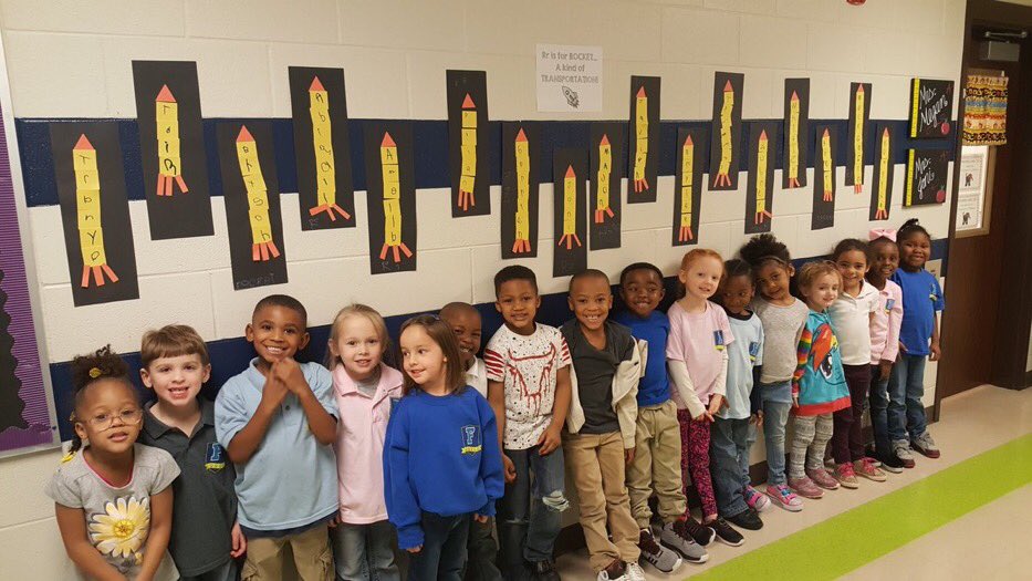 BCESMustangCity's tweet photo. Learning about modes of transportation and working on name puzzles! “Rr” is for ROCKET! #MrsMegan #MrsJoni @suptking https://t.co/mBwg3i88VQ