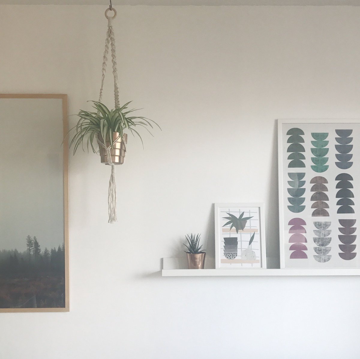 EastEndKids's tweet photo. Want to know more about  @declutterhannah ? Hannah will be speaking at @eastsleeprepeat tomorrow #getorganised #declutter #lessismore https://t.co/nbSRAN5HbZ https://t.co/tY3qqwsxpe
