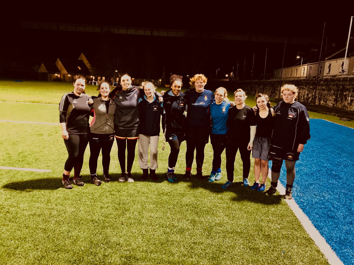 UPLRFC's tweet photo. Some of our girls went to the Devonport Services training tonight with @lewis17_mike. Definitely worth it... same again next week!! #devonportservices #ladiesrugby #rugby #training https://t.co/dMmWE75QUQ