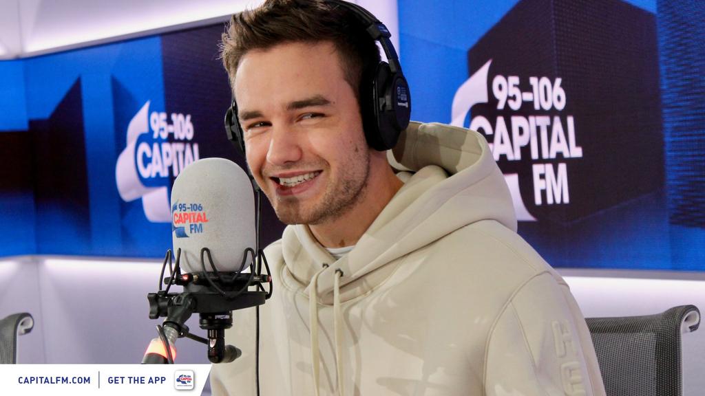 hilo para sumar votos:

comenta esto con una foto o alguna secuencia de fotos de liam sonriendo / riéndose, dale rt a todos los que comenten y aprovecha de robarte algunas fotos💕 denme bola ahre 

empiezo yo:

#iHeartAwards #BestSoloBreakout #LiamPayne