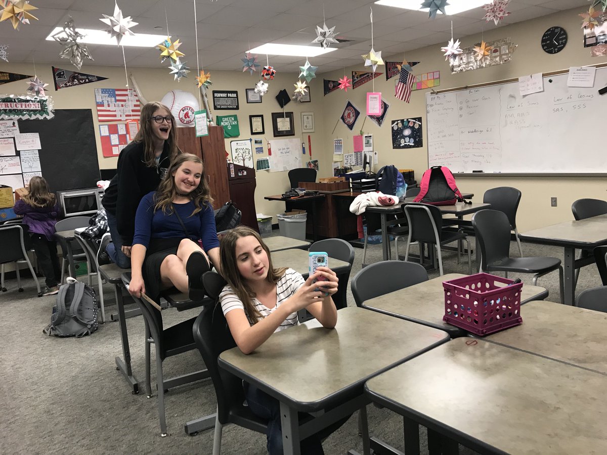 TalonTechPHS's tweet photo. Sarah & Hailie did a netiquette presentation for a Prosper Girl Scout Troop. The girls learned about “oops’’ and “wow” moments, brainstormed a few of their own, acted some out, and ended with getting their Netiquette badges. #TalonTech https://t.co/2xBRUyVZiq