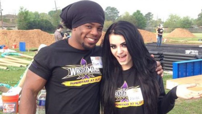 "Paige ile Xavier Woods cinsel ilişkiye girmiştir ve bu her yere yayıl...