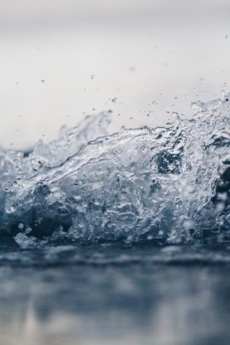 PacificTheory's tweet photo. You might want to rethink buying #bottledwater after you read these 10 facts about the bottled water industry: https://t.co/FmORqPI5vp https://t.co/r2uwEqTpIQ