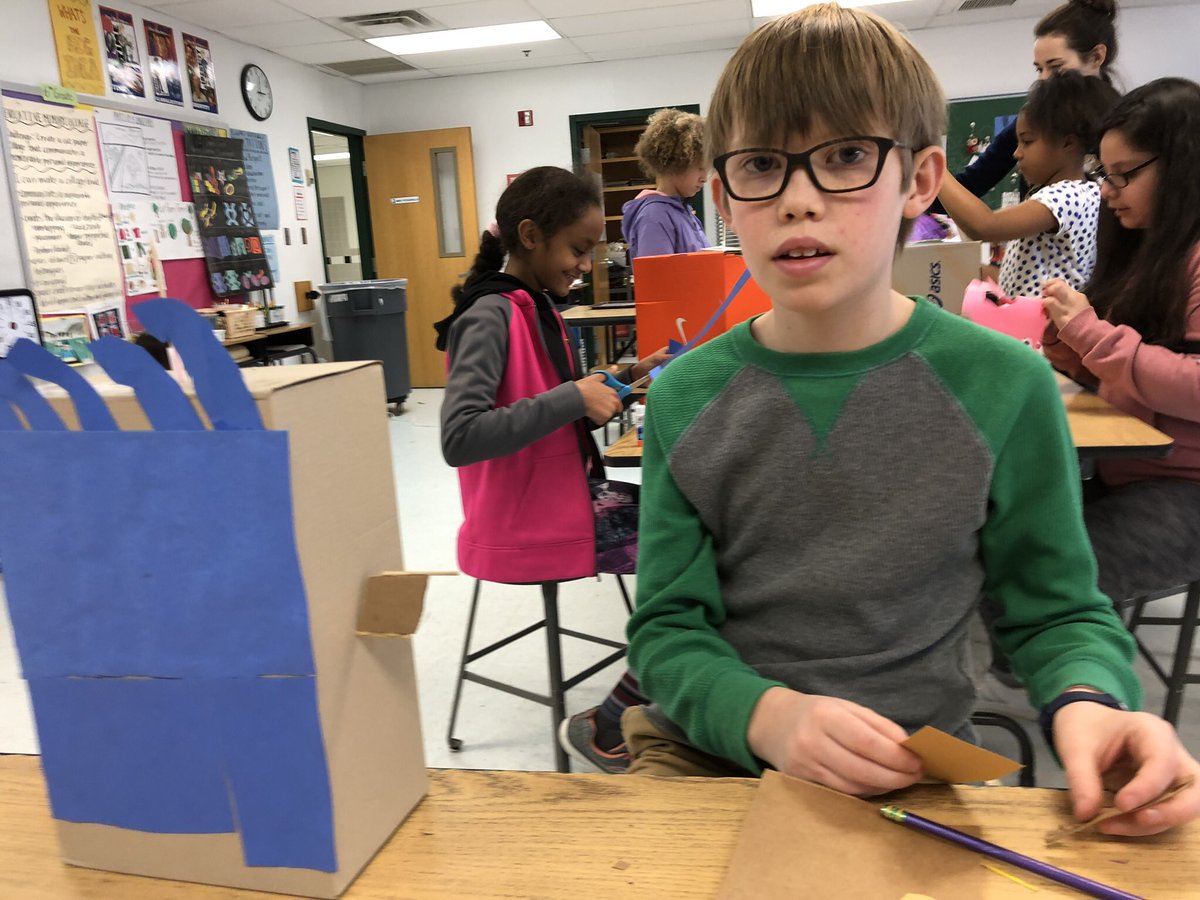 KingsGlenES's tweet photo. AutoWhatta?? Automata! Building cardboard figures with movement. #KGCreates #OurFCPS https://t.co/DECMkHk4cH