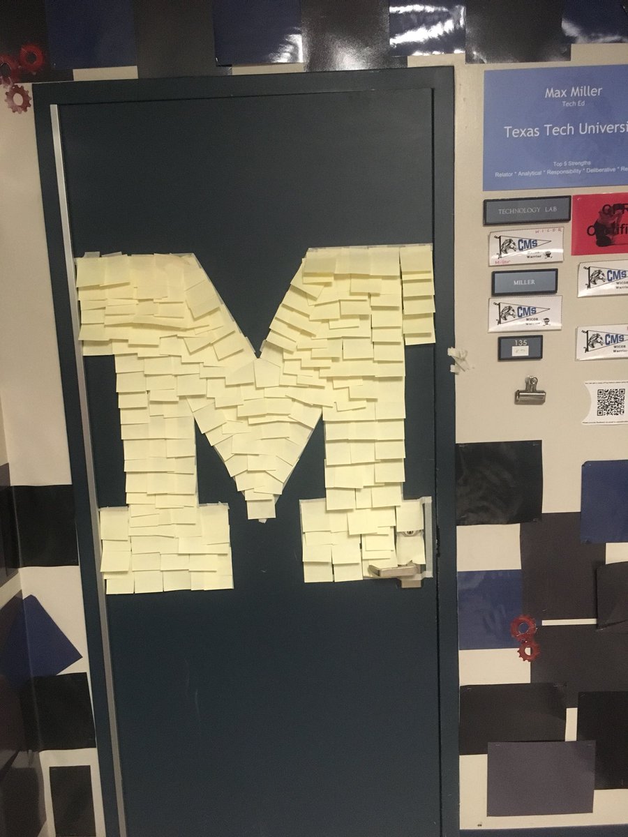Miller_Tech_Ed's tweet image. Collaborative Workers decorated this Michigan themed door for #POGFestival! #CMSColtsAvid #gcisdAVID