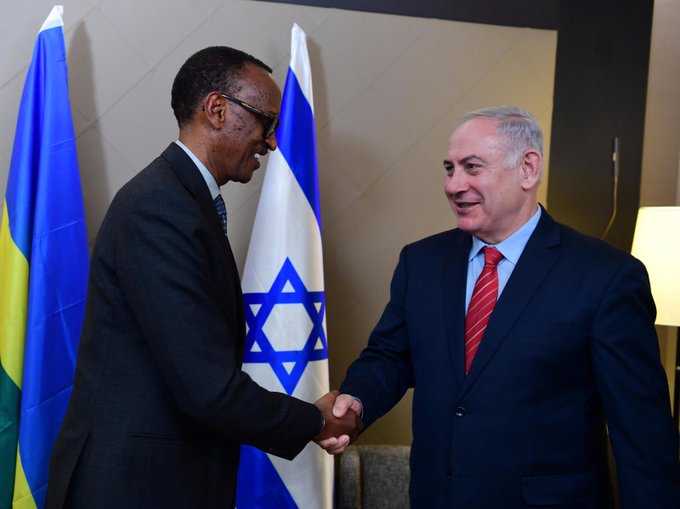 Netanyahu met de Rwandese president Kagame