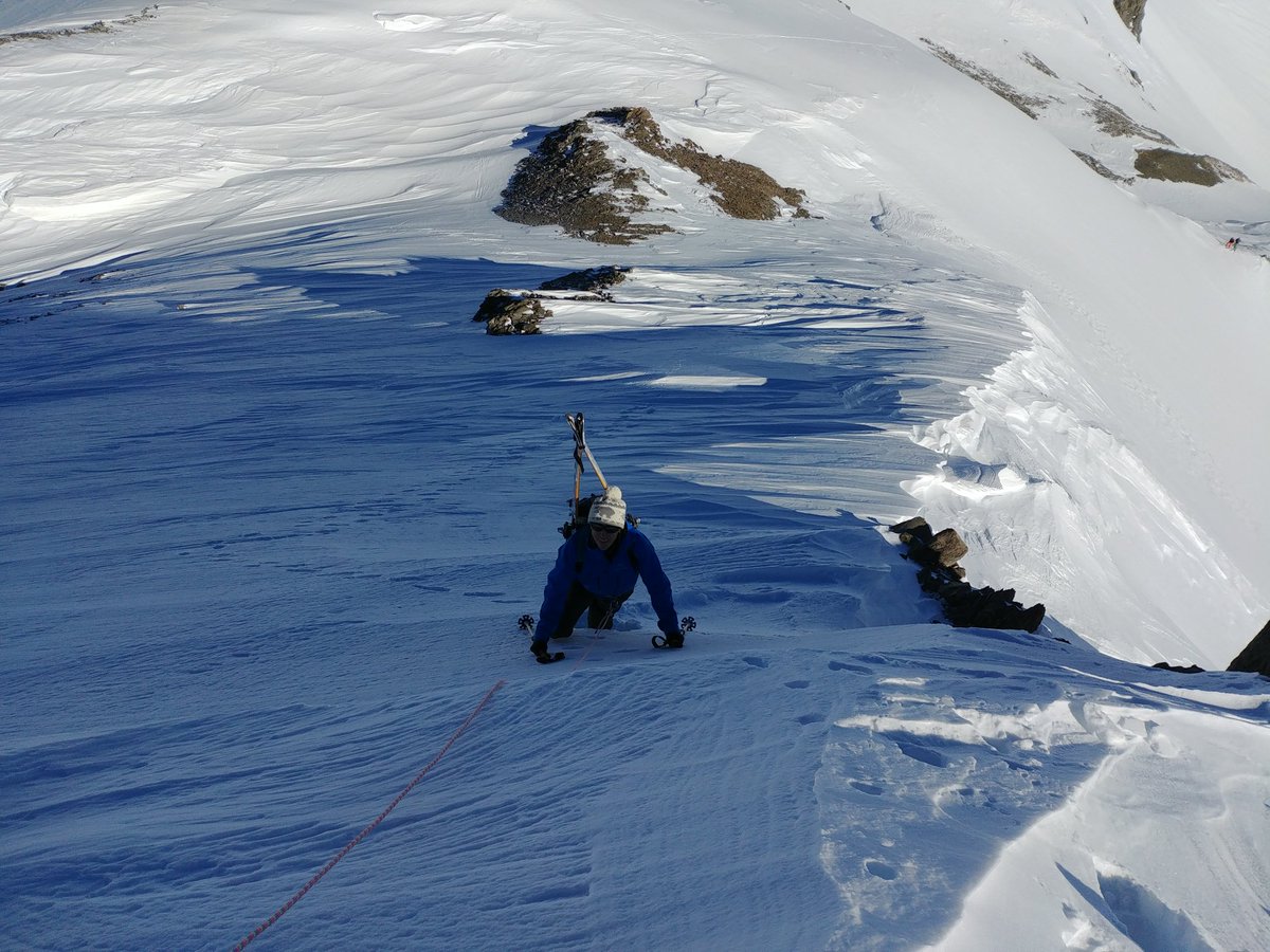 guidespacekilly's tweet image. Une toute belle journée pour les amateurs de randonnée dans une montagne préservée des skieurs consuméristes. Seule la marche donne les clés du paradis alpin.