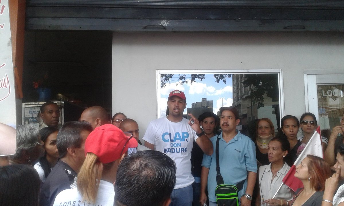 RichardVzlaPsuv's tweet image. #todoelpoderparalosclap Jefe del Estado Mayor de Alimentación en apoyo a los nuevos directores de los mercados de .@SANJOSE_CLAP #24Ene .@YepfriArguello @CLAPCaracas.@ClapOficial.@FreddyBernal.@Official_GDC.@NicolasMaduro