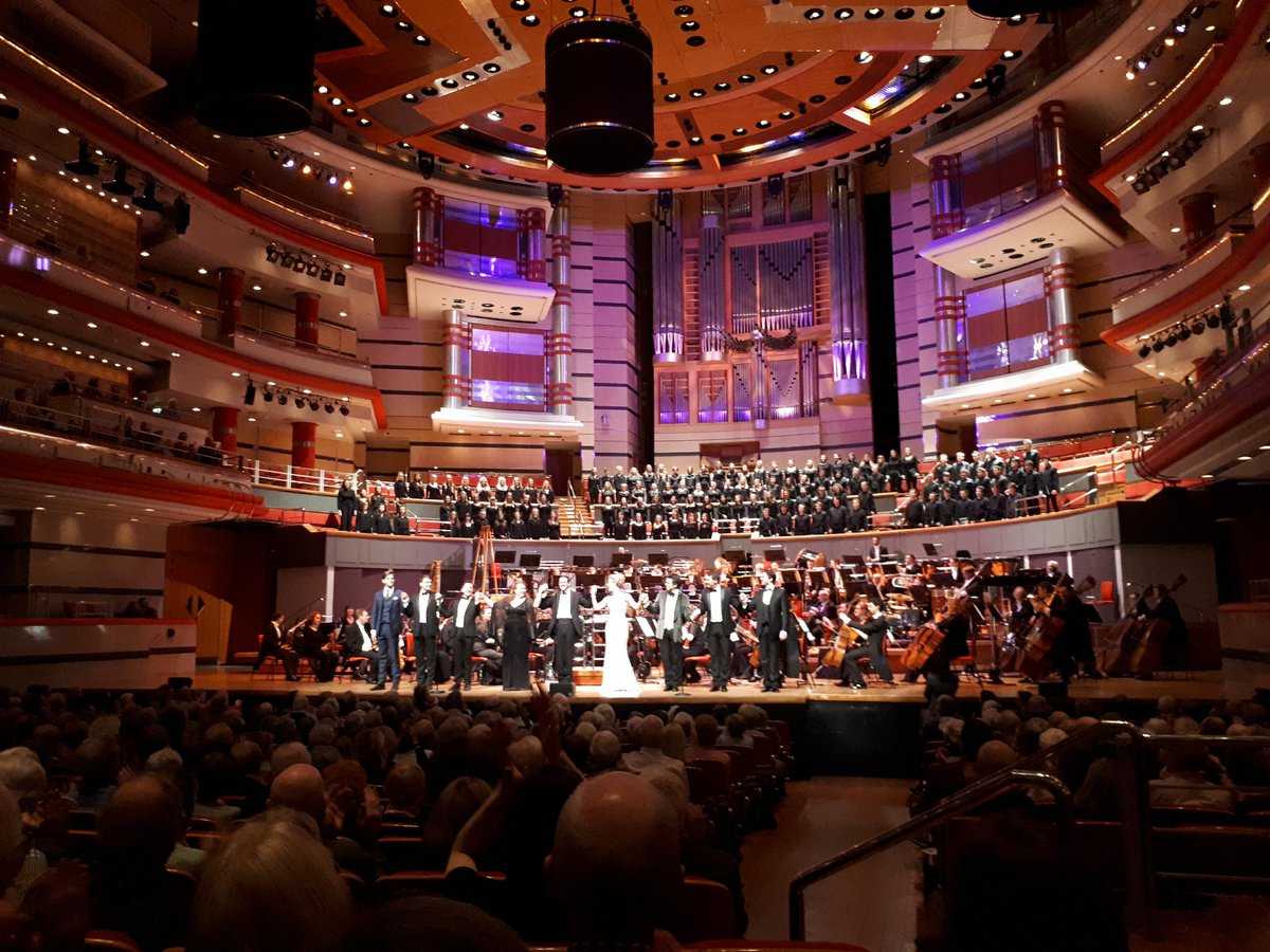 A fabulous concert tonight, full of wonderful Bernstein! Thank you John Wilson, @JulianOvenden, @KimDCriswell, @SeadonYoung, @MatSeadonYoung, Scarlett Strallen, @jack_north90, @NadimNaaman and of course the brilliant @unibirmingham Voices - an amazing evening!