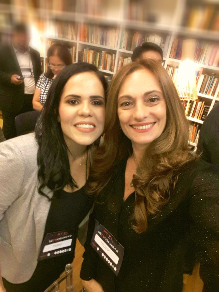 catpierangeli's tweet photo. #Networking4.0 com @flaviagamonar https://t.co/KAX5kSQjFA