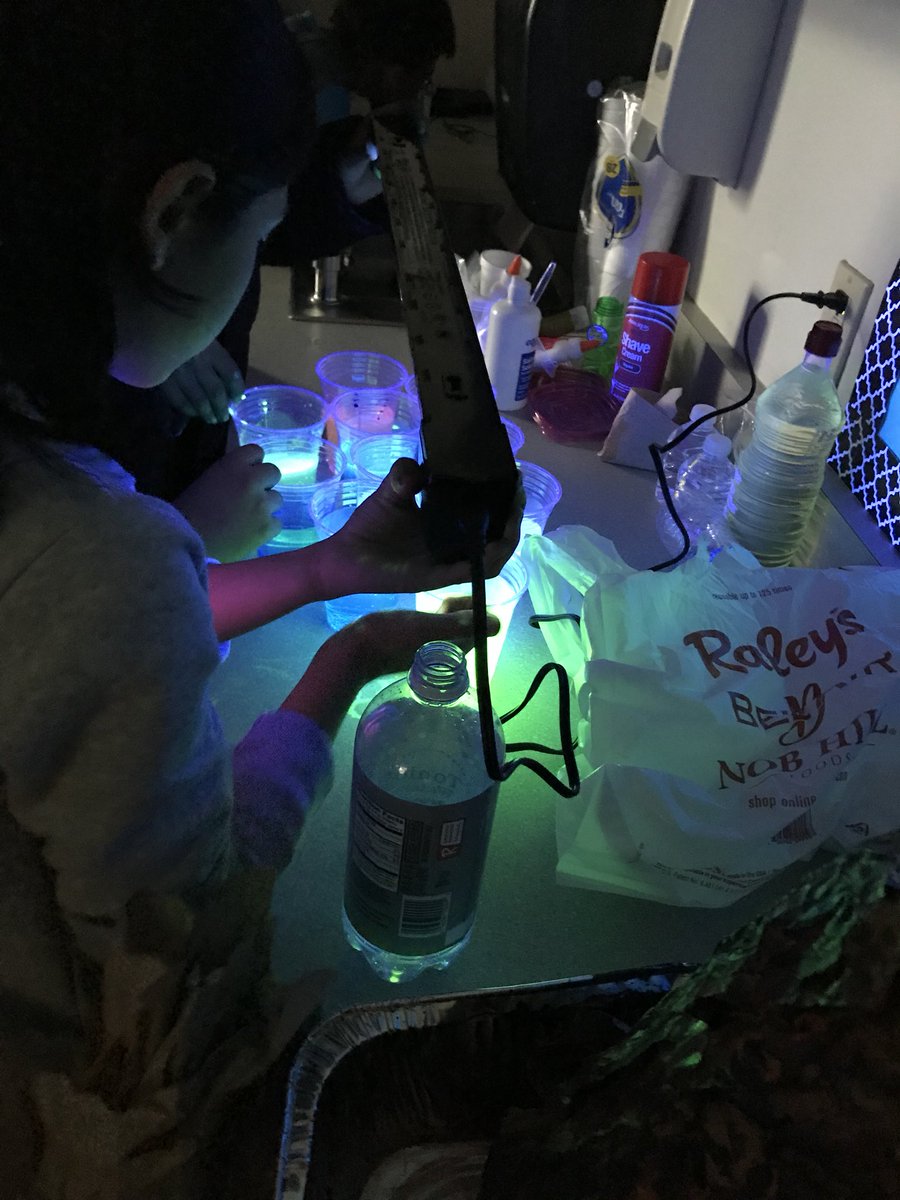 Noemi  Lay tweet media