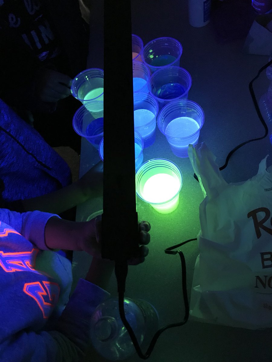 Noemi  Lay tweet media