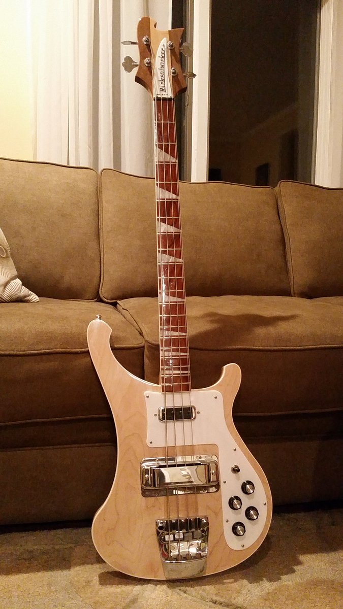 fdrake's tweet photo. The newest member of our string family! The shocker here is... this is NOT mine! https://t.co/PyENS4uRef