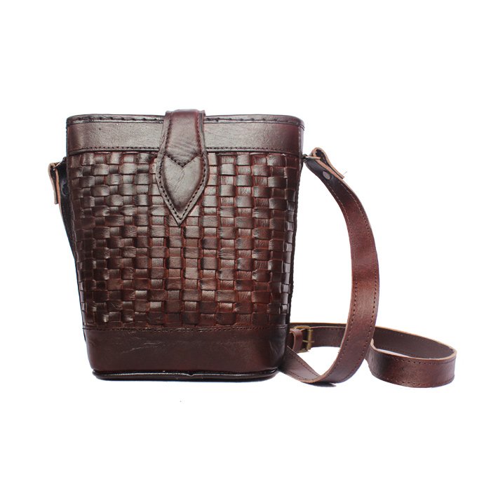 Kenes_Leather's tweet photo. Sling anyam brownish S
Rp 125.000

Size 18x8x19 cm
Bahan kulit sapi nabati
Lining kain furing
Pake zipper
Pm untuk details

Whatsapp : 0816-335-354
#leatherbag  #slingbag #taskulit #jogjacraft #handmade #jogja https://t.co/FLbHbc27Xb