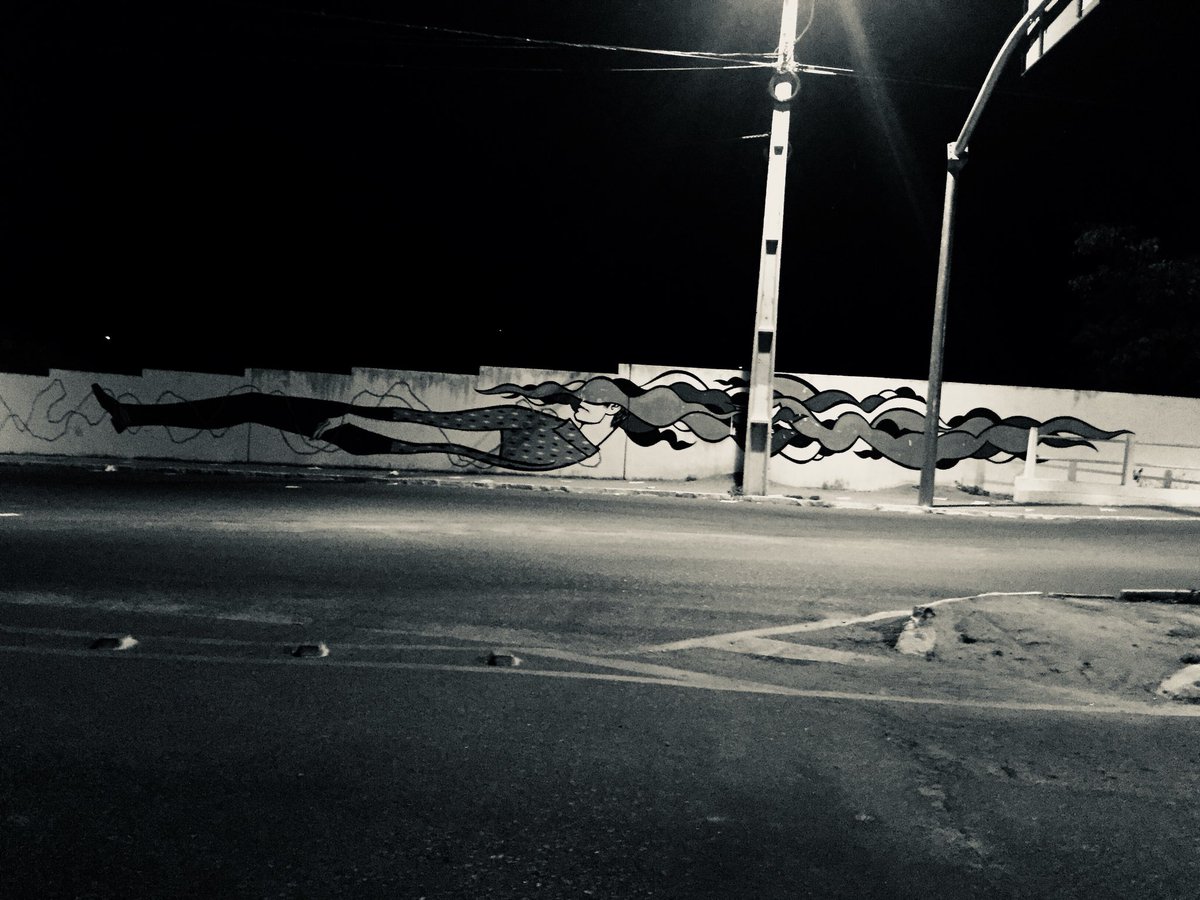 nightneverends's tweet photo. #arte #StreetArt #cloudymind #blackandwhite #blackandwhitephotography https://t.co/bZIzsP0vIE
