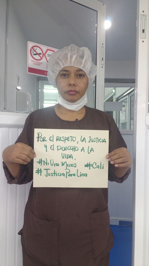 AndreaVillalob7's tweet photo. "Por el respeto y la justicia". Desde #Cali apoyando #NiUnaMenos #JusticiaparaLina 
#ViolenciaDeGenero
#nomasfeminicidios #AlertaNaranjaPorViolenciaContraLaMujer https://t.co/2gSd2woXCi