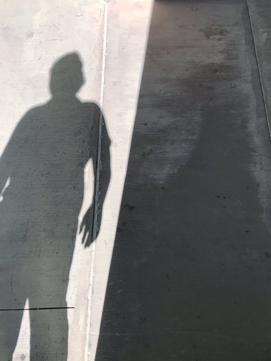 jaenacaguiat's tweet photo. Some of my favorite shots today for @SDSU_JMSโs photojournalism class. โบ๏ธ #SDSU_JMS #JMS495 #composition https://t.co/Ni6qZSpK1t