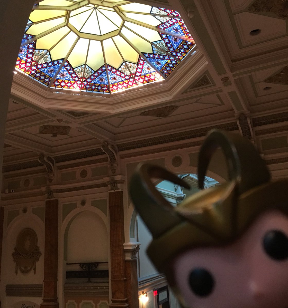 lilLokiPop's tweet photo. Lillokipop does not care for portraits. But epic skylights... ❤️ #atSAAM https://t.co/kZkuelYU3l