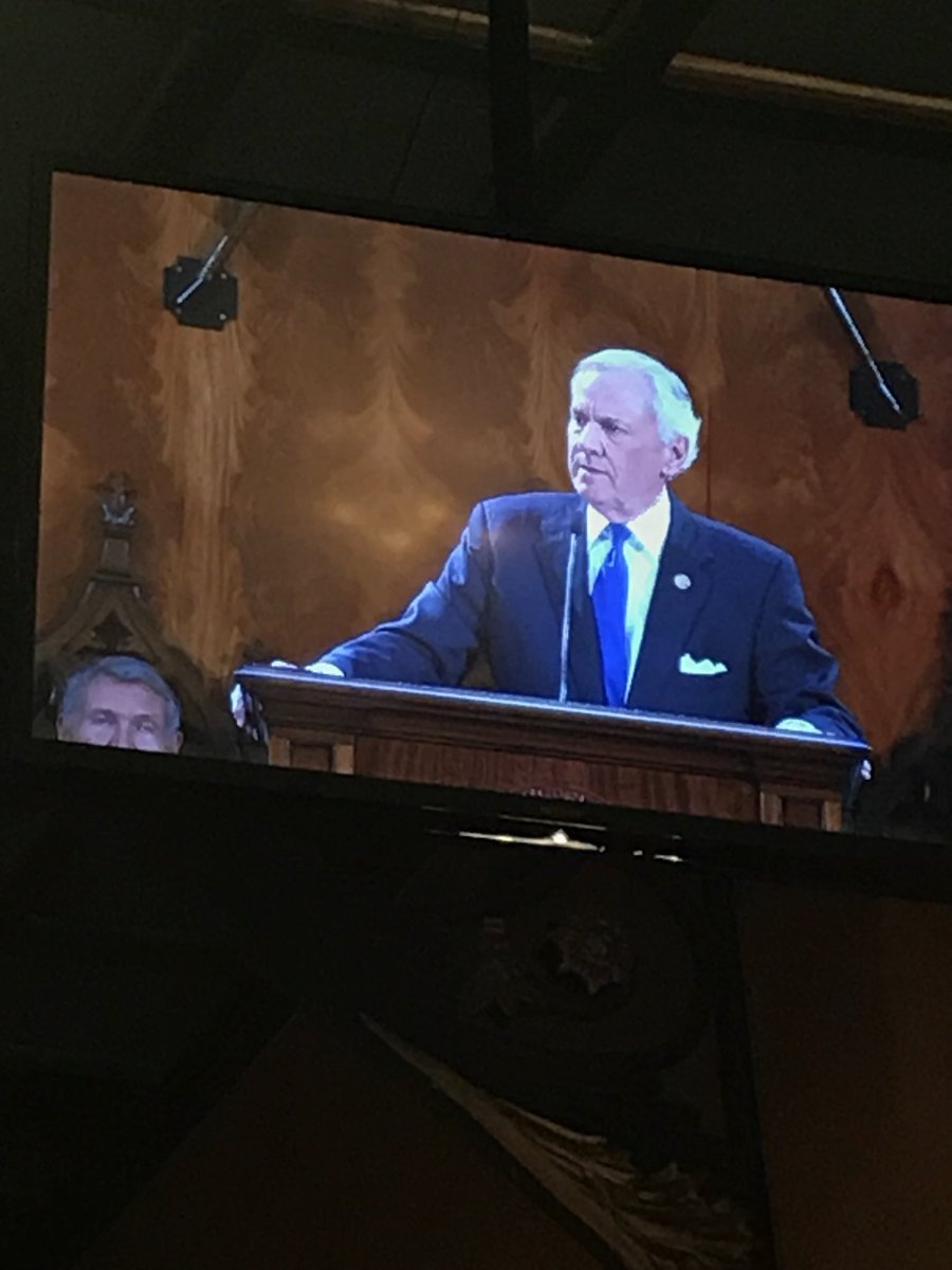 JessicaImbimbo's tweet photo. McMaster: “I believe low taxes spur economic growth and prosperity. Our workforce must keep pace with our own success.” #StateofSC https://t.co/LUF1baiIPW