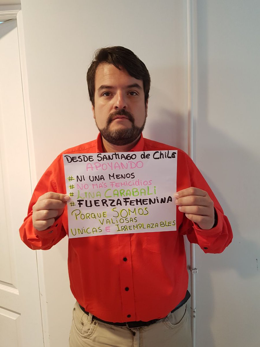 AndreaVillalob7's tweet photo. "Por el respeto, la justicia y el derecho a la vida". Desde #Chile apoyando  #NiUnaMenos #JusticiaparaLina 
#ViolenciaDeGenero #nomasfeminicidios #AlertaNaranjaPorViolenciaContraLaMujer https://t.co/y9b1JpZAW2