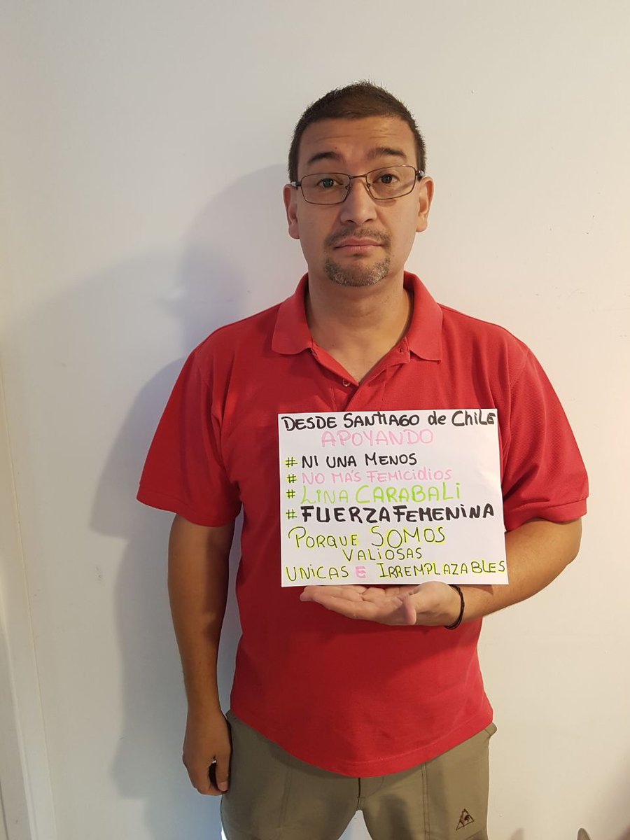 AndreaVillalob7's tweet photo. "Por el respeto, la justicia y el derecho a la vida". Desde #Chile apoyando #NiUnaMenos #JusticiaparaLina #ViolenciaDeGenero #nomasfeminicidios #AlertaNaranjaPorViolenciaContraLaMujer https://t.co/rY2UcouZVj