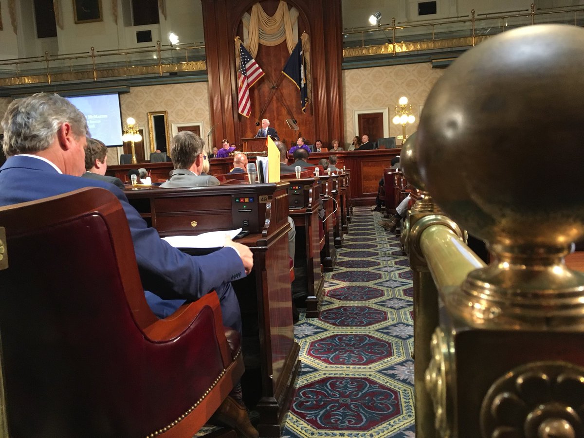 ChadKMills's tweet photo. .@henrymcmaster calls the opioid problem in #SC a “silent hurricane.” “We must solve this crisis in South Carolina,” he says. @wis10 #StateOfSC #sctweets https://t.co/kvxF6lDWyc