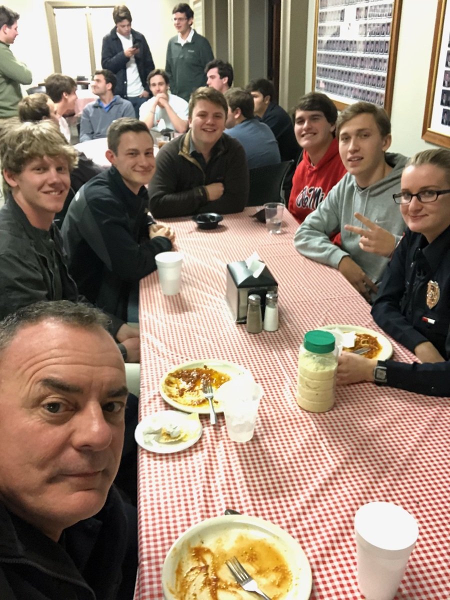 OleMissPolice's tweet image. Thanks to the gentlemen of the Ole Miss chapter of Sigma Nu. They provided a spaghetti dinner for our officers tonight. We appreciate it a lot! 👮 🚓 #BackTheBlue