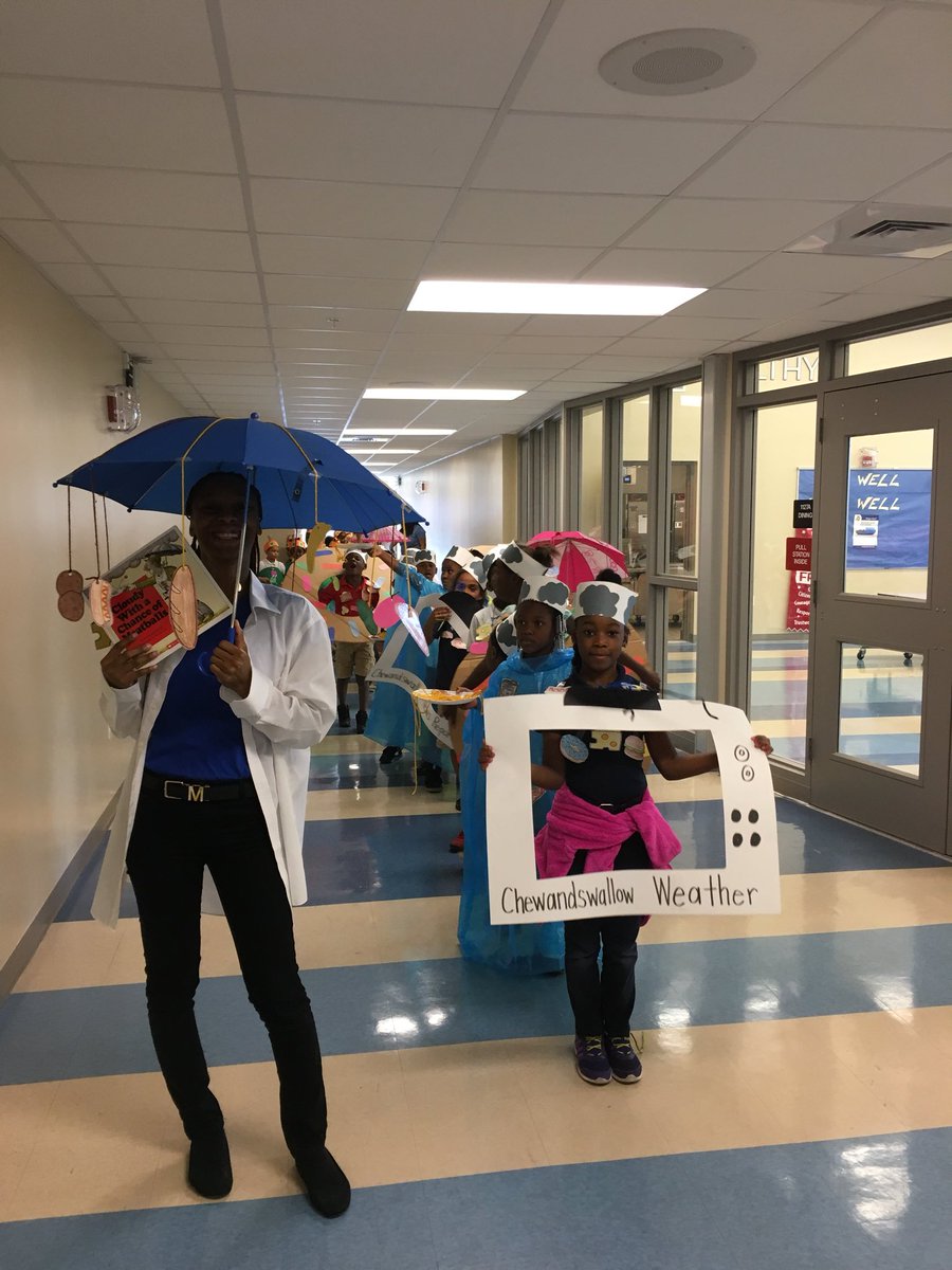 FDouglasslions's tweet photo. Literacy Parade...#mdcpsreading #FindYourselfinaBook https://t.co/XL5OMIiaaR