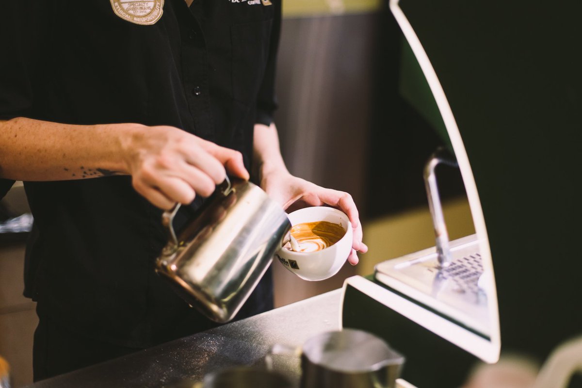 The ‘You Beauty’ #AustraliaDay bonus offer is now on &amp; valid until midnight 28 Jan.  🇦🇺 Order any of your favourite #coffee blends in the 3kg size bag &amp; you'll receive a bonus 500g of the same blend &amp; grind for FREE!  dibellacoffee.com/category/blends