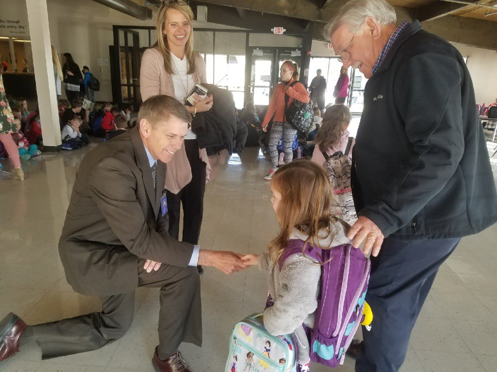 KimFowlerFox's tweet image. Dr. Perry visits Alpha Primary!