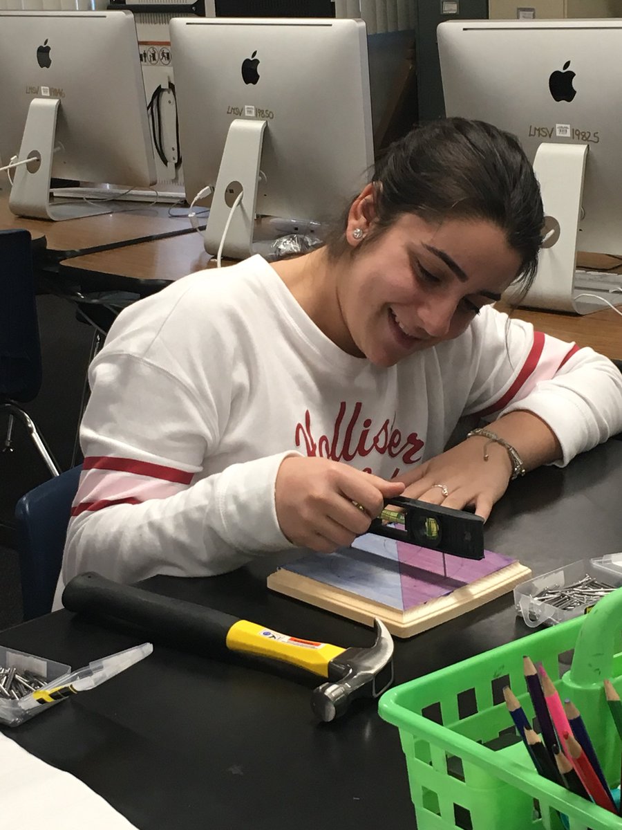 msbfili's tweet image. SVA Femineers off to a great start today with our first project, using our tools! @SVAEagles @MichelleMJBunn @Femineer_SD #creativerobotics @cppengineering