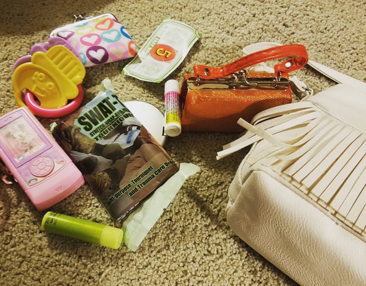 gohandh's tweet photo. So much love for this! 4 years old and reppinโ a SUPER #medicool #pursedump ๐ Thank you jacob fannin for posting this and teaching her how to #beprepared and have an awesome #everydaycarry ๐ #whatsyourexcuse #gohandh #womanwarrior #parentwin #daughter #leadbyexample https://t.co/nklDGLzJYq