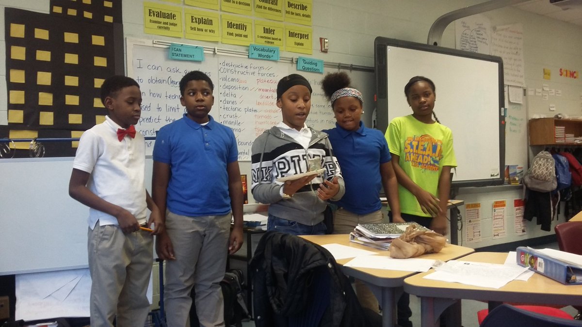 TAGMsBussey's tweet photo. My students did a great job creating edible landforms on STEM Wednesday! 5th grade students rock. @APSTAGAcademy 
@WeemsYolanda @ https://t.co/yOMhvDEPju