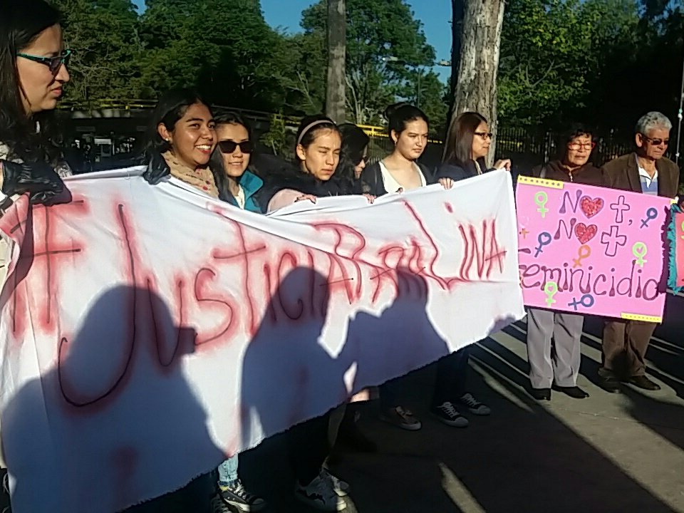Dulce_Amatista's tweet photo. #JusticiaParaLina 
#NiUnaMenos
#Nomásfeminicidios
#Nomásviolenciadegénero
#AlertaNaranjaPorViolenciaContraLaMujer https://t.co/DIObKIMSwZ