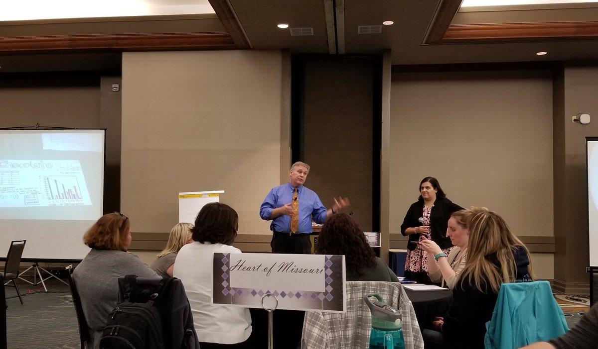 A great team: <a href="/JohnAntonetti/">John Antonetti</a> and <a href="/Miss_D_Valenti/">𝔻𝕒𝕣𝕓𝕚𝕖 𝕍𝕒𝕝𝕖𝕟𝕥𝕚 ℍ𝕦𝕗𝕗</a> adeptly craft tasks to promote student engagement and rigor. #DayLillies #FoodChain #MoTeacherAcademy