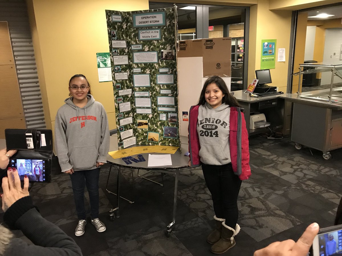Harrell107's tweet image. Proud History Fair Winners! #newshec #historyfair #NHD2018