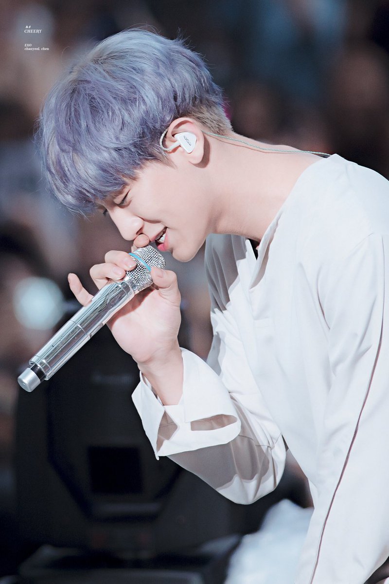 hot_pcy_pict's tweet photo. #EXOL #BestFanArmy #iHeartAwards @weareoneEXO https://t.co/VeDWoHmXOA