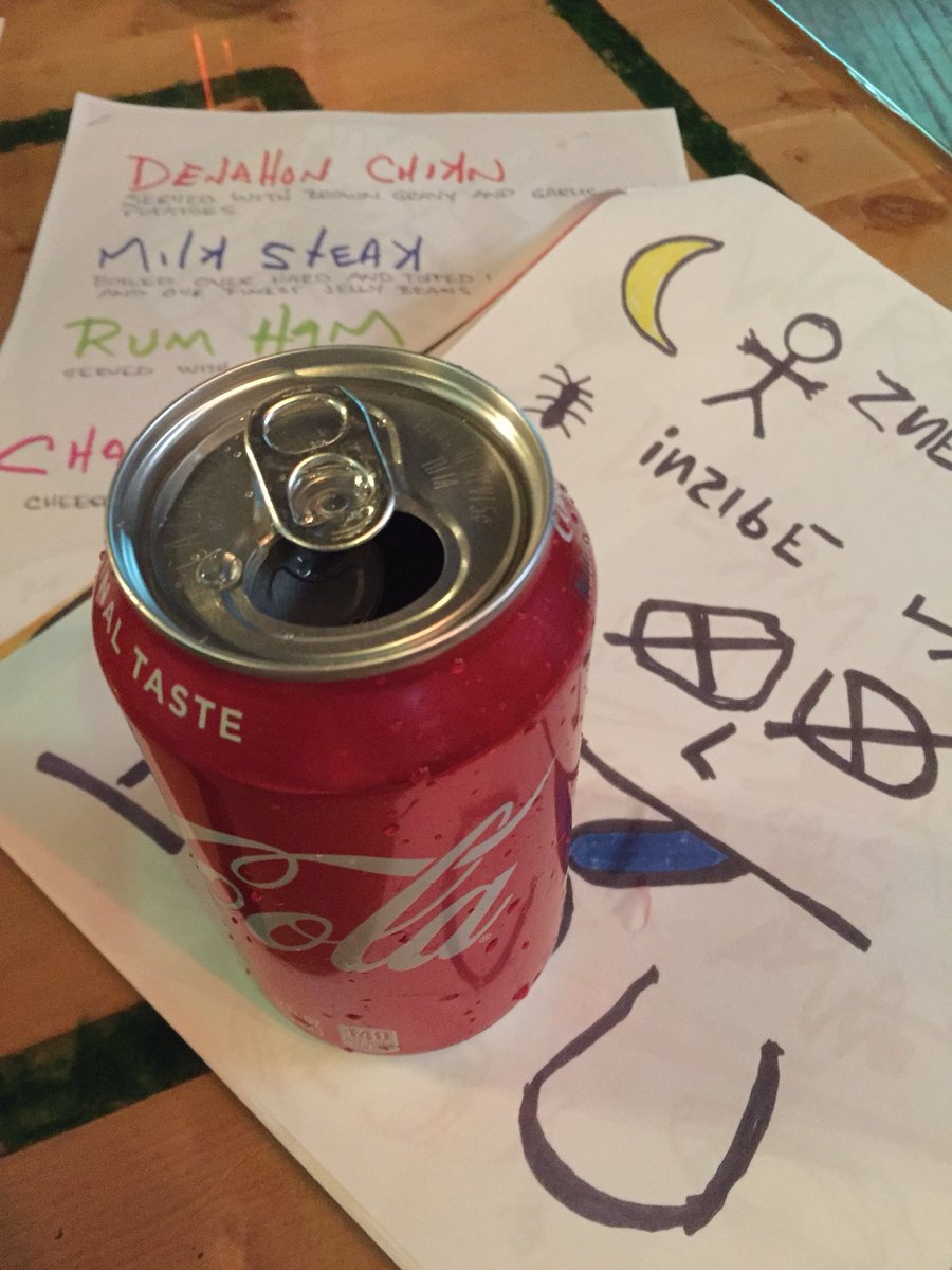 lindybot tweet picture