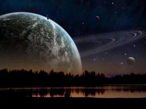 SpaceFlX's tweet photo. If Saturn were as close to the Earth as the Moon, this is what it would look like https://t.co/LNl69YgAv5