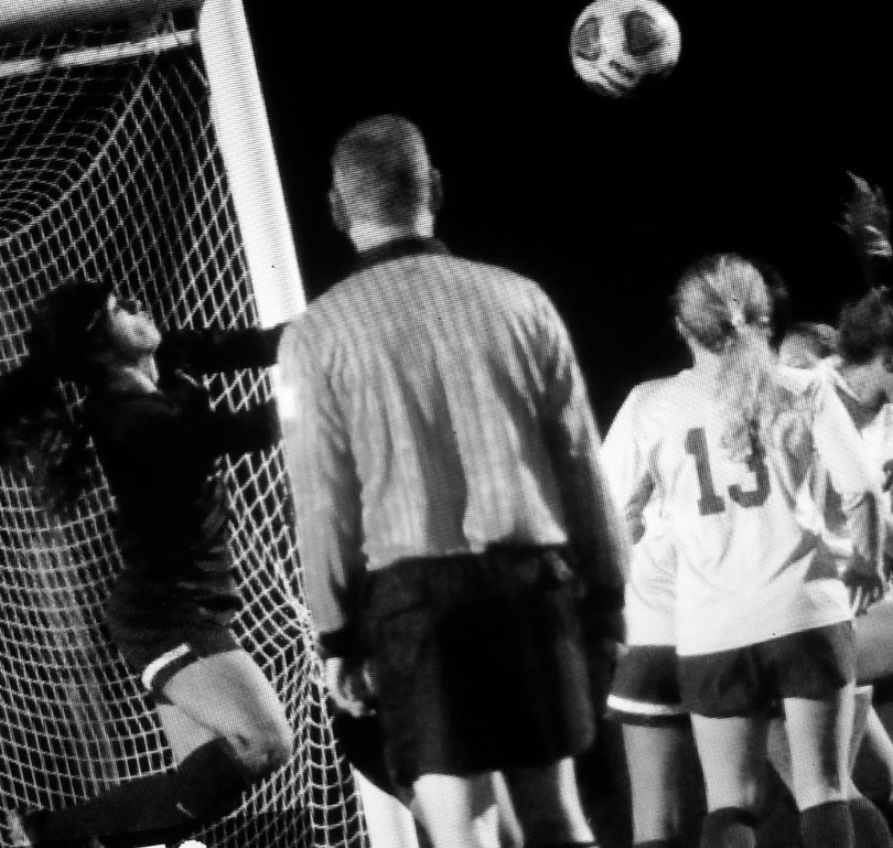 ClayTodaySports's tweet photo. Fleming island at bartram trail district soccer semi..1-0 BT at half. Great defense Conomea.Ayers.Sciartelli https://t.co/CT7E9X2QOj