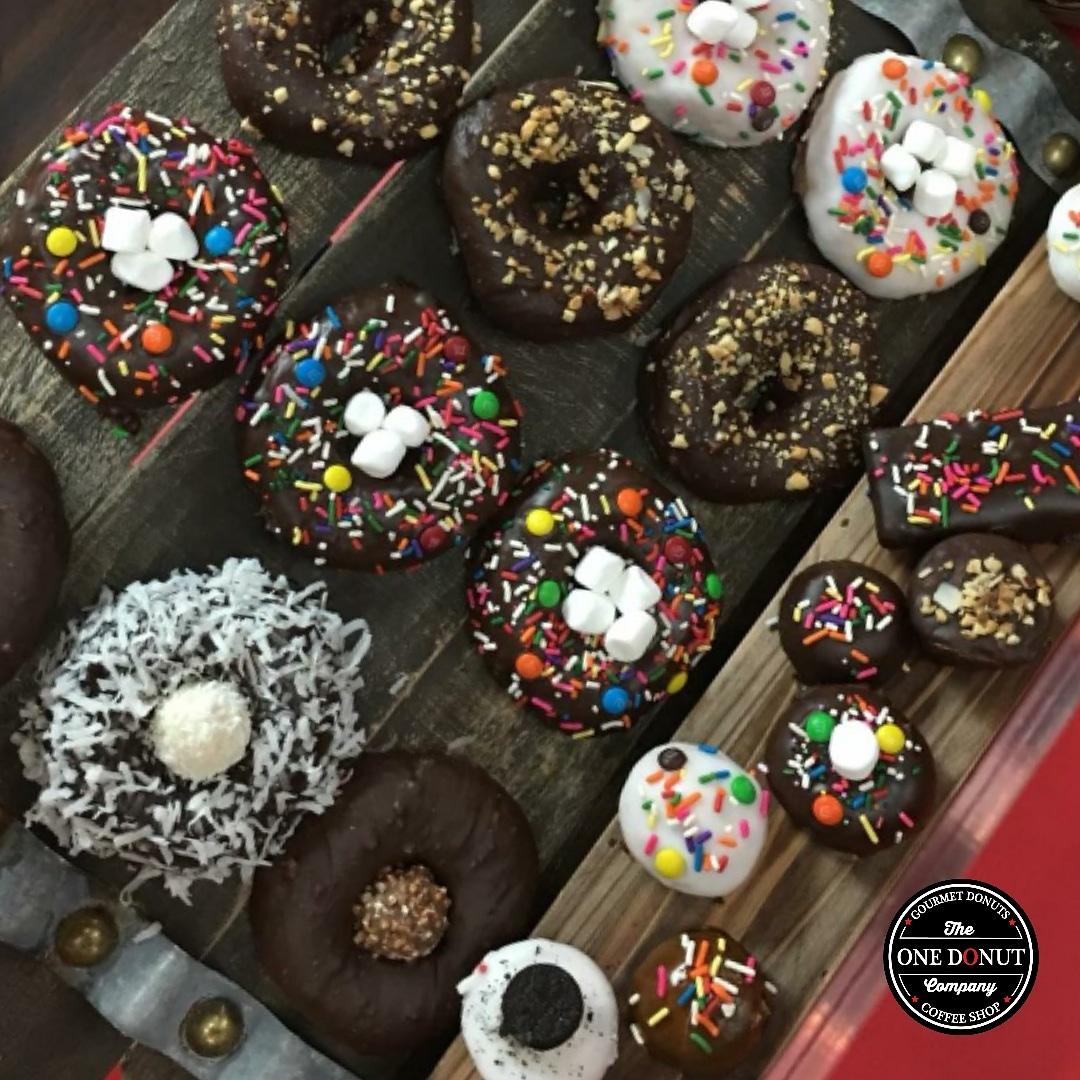 onedonut27's tweet photo. Passion for chocolate 🍩🍩🍩. BIG NEWS! Now you can pay with cryptocurrency (BTC, ETH, BCH ...) #OneDonut #Donutslovers #Onedonutkisses #Donut #Donutlove #Donutday #Donuts #DonutGourmet #Bestdonuts #Donutsmiami #Donutsflorida #BTC #ETH #BCH https://t.co/m20nTC6jOi