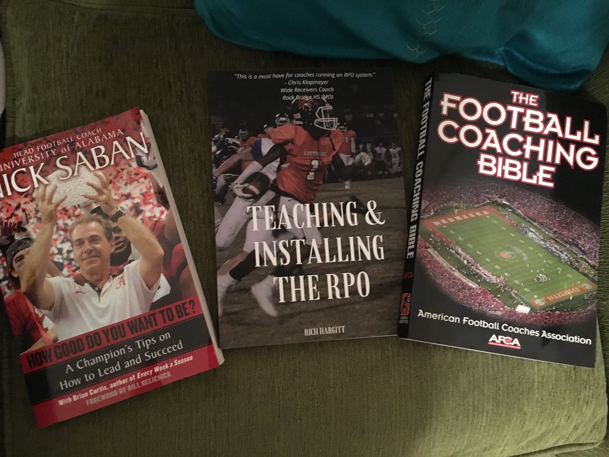 realCoach_B's tweet image. Very excited to start my next readings!! No matter how long you coach, always have to be a student of the game @coachhargitt @AlabamaFTBL #OptionFootball #LearnFromTheBest #LifeLongLearner