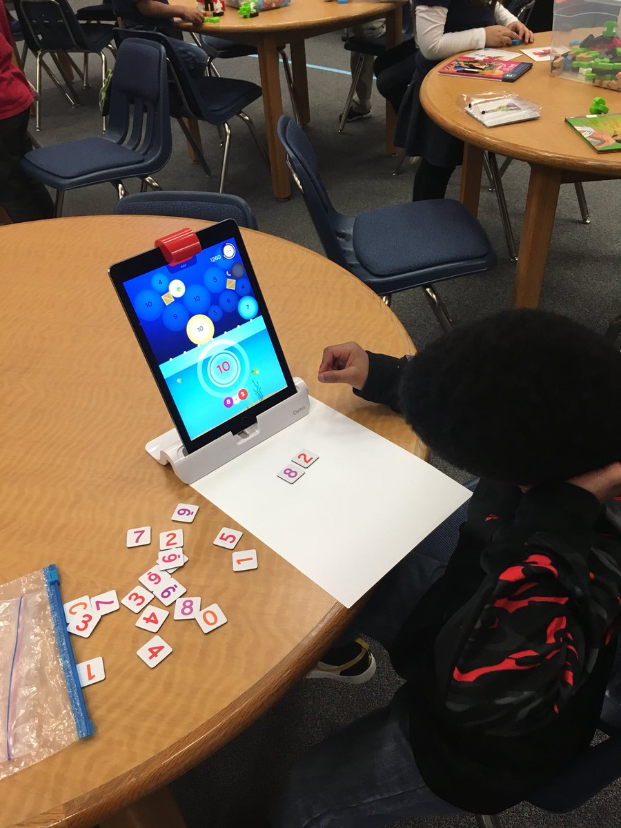cottrell_mm's tweet photo. Working with the Osmo on number combinations! #mcwpln @McWhorterES https://t.co/CXHCBH5Kof