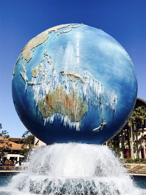 ディズニーシーの地球儀が凍る 東京に大寒波到来 アクアスフィアに氷河期が到来 まとめダネ ディズニーシーの地球儀が凍る 東京に大寒波到来 アクアスフィアに氷河期が到来 まとめダネ